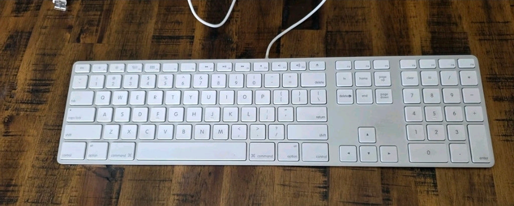 Apple Keyboard A1243 – Wired USB Aluminum Keyboard (Full Size)